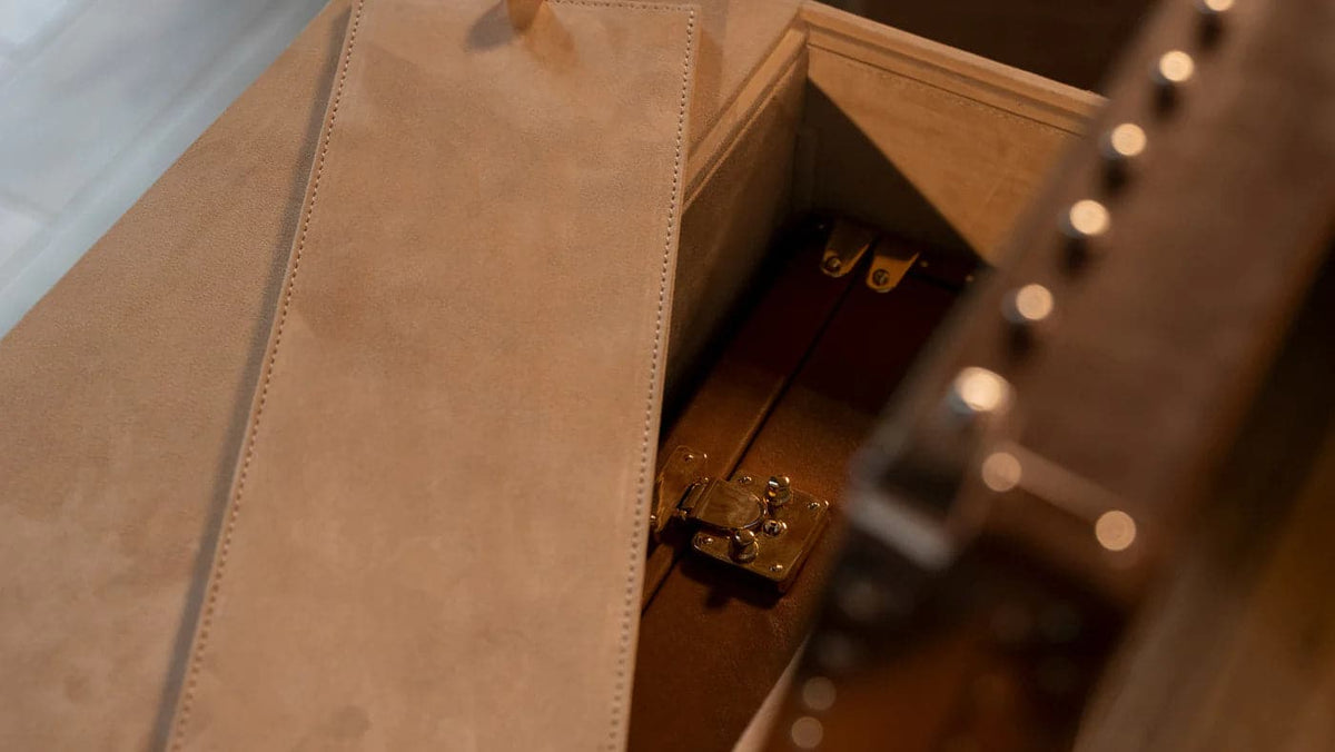 Remontoir Montre - Trunk Patina Honey Brown-6-Le Remontoir Montre